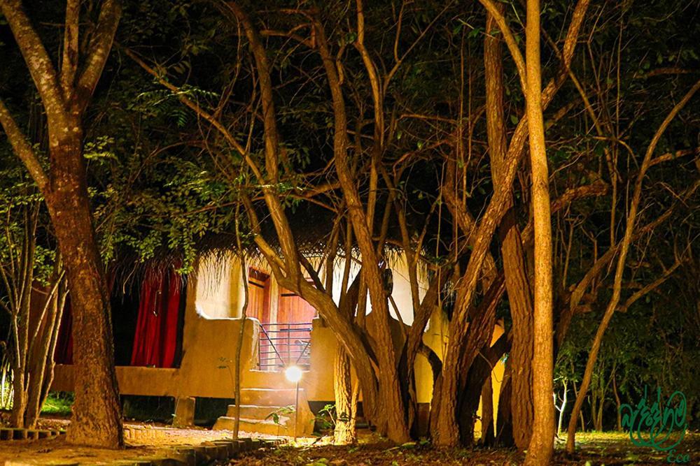 Yala Beddegama Eco Hotel Kataragama Exterior photo